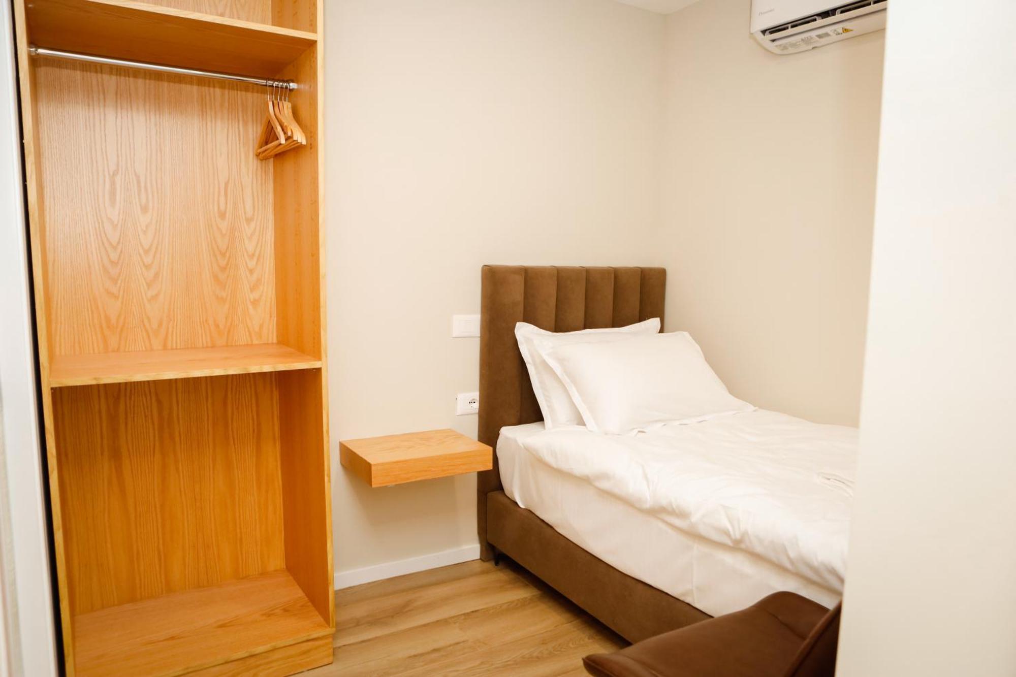 Hotel Petite Maison Hermes 3*