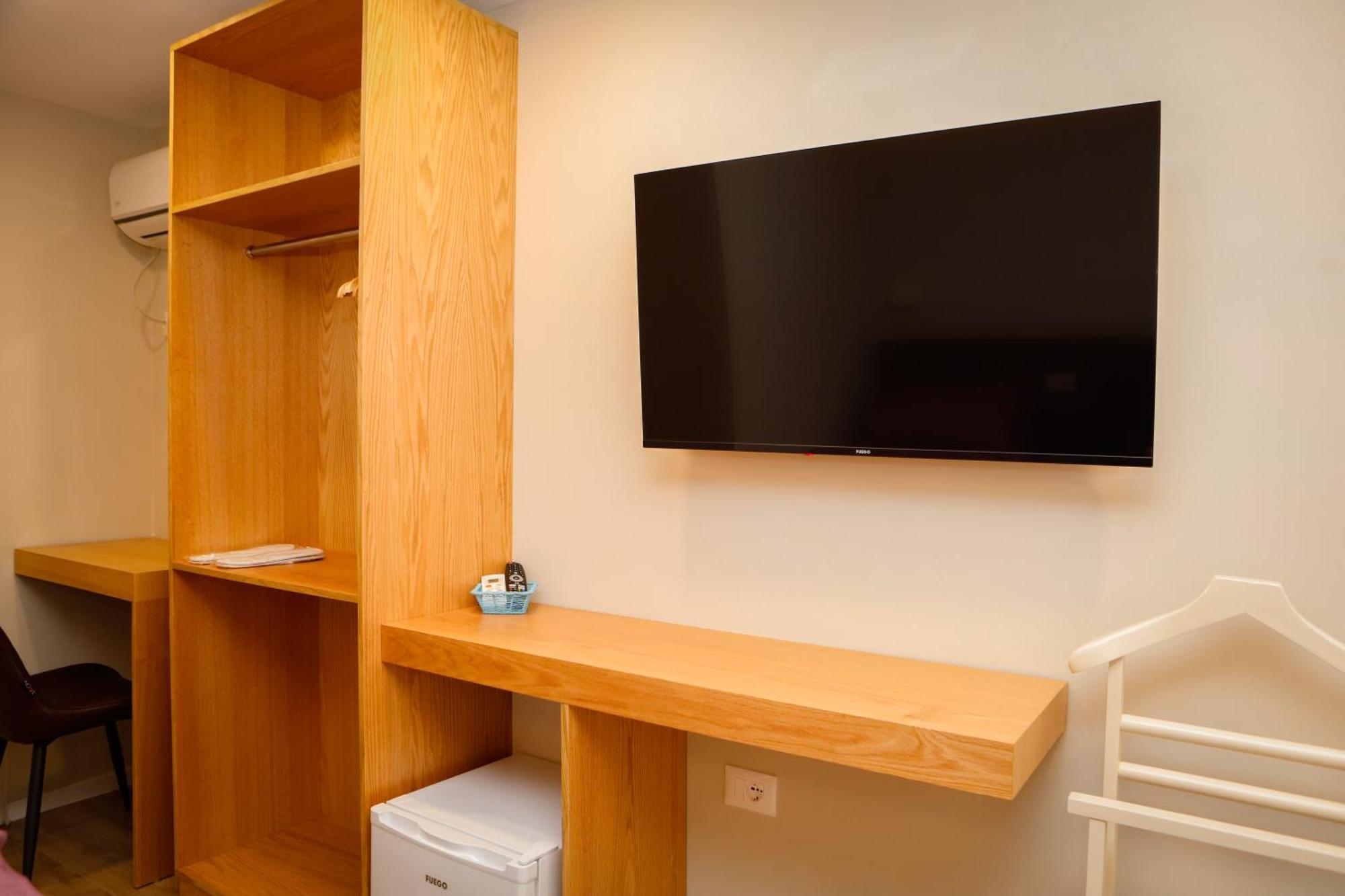 Hotel Petite Maison Hermes 3*