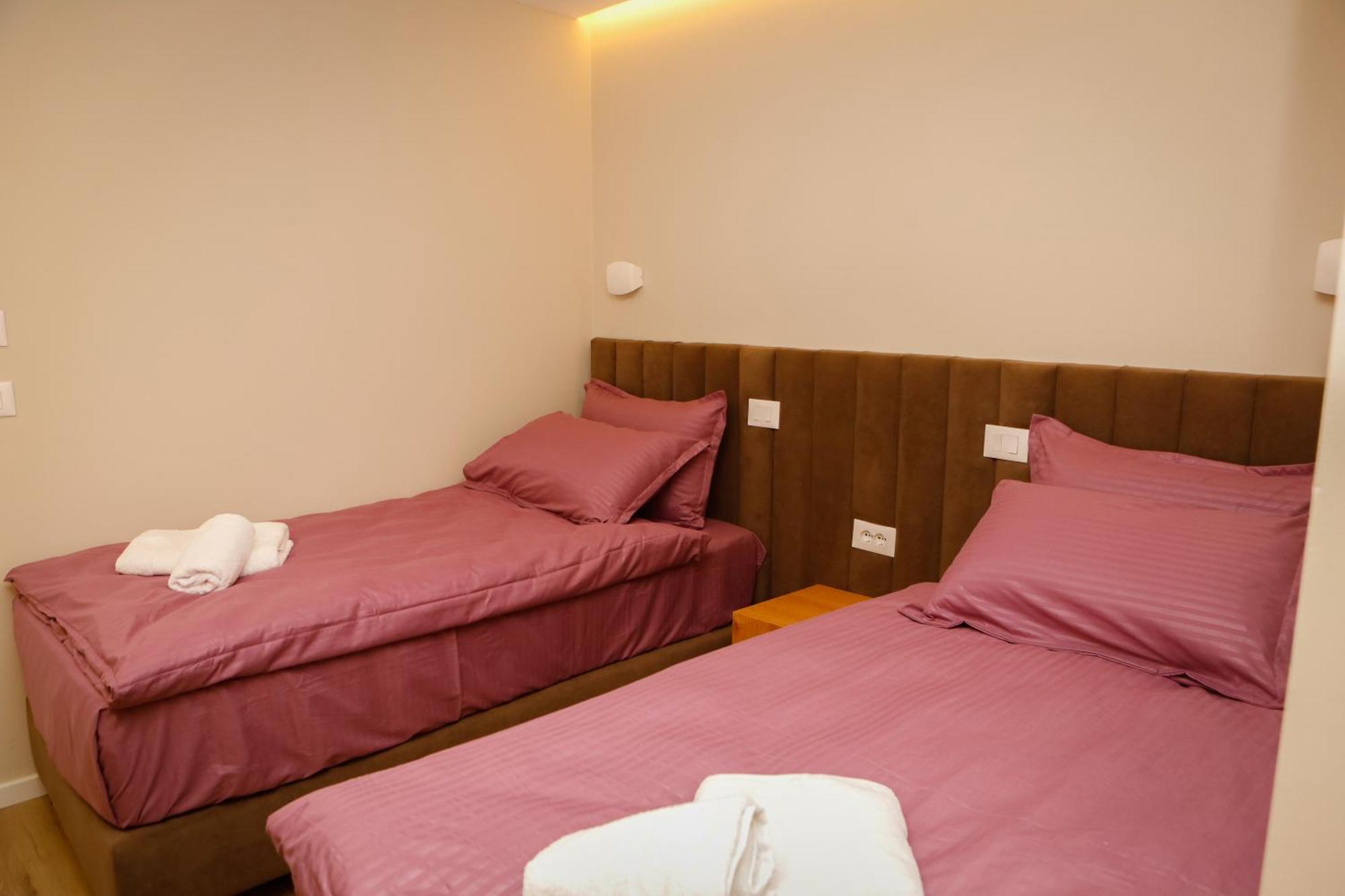 Petite Maison Hermes 3* Tirana