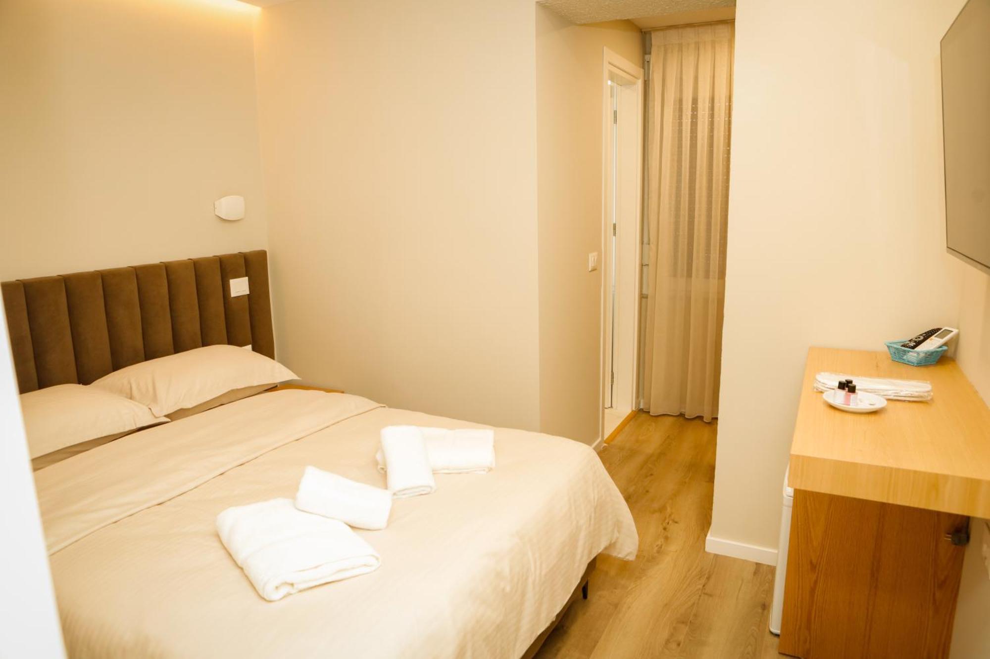 Petite Maison Hermes Hotel Tirana