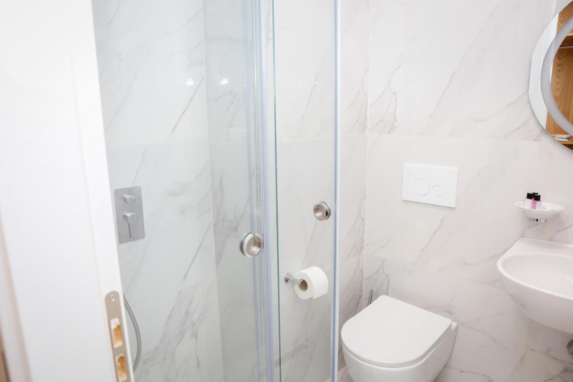 Hotel Petite Maison Hermes Tirana
