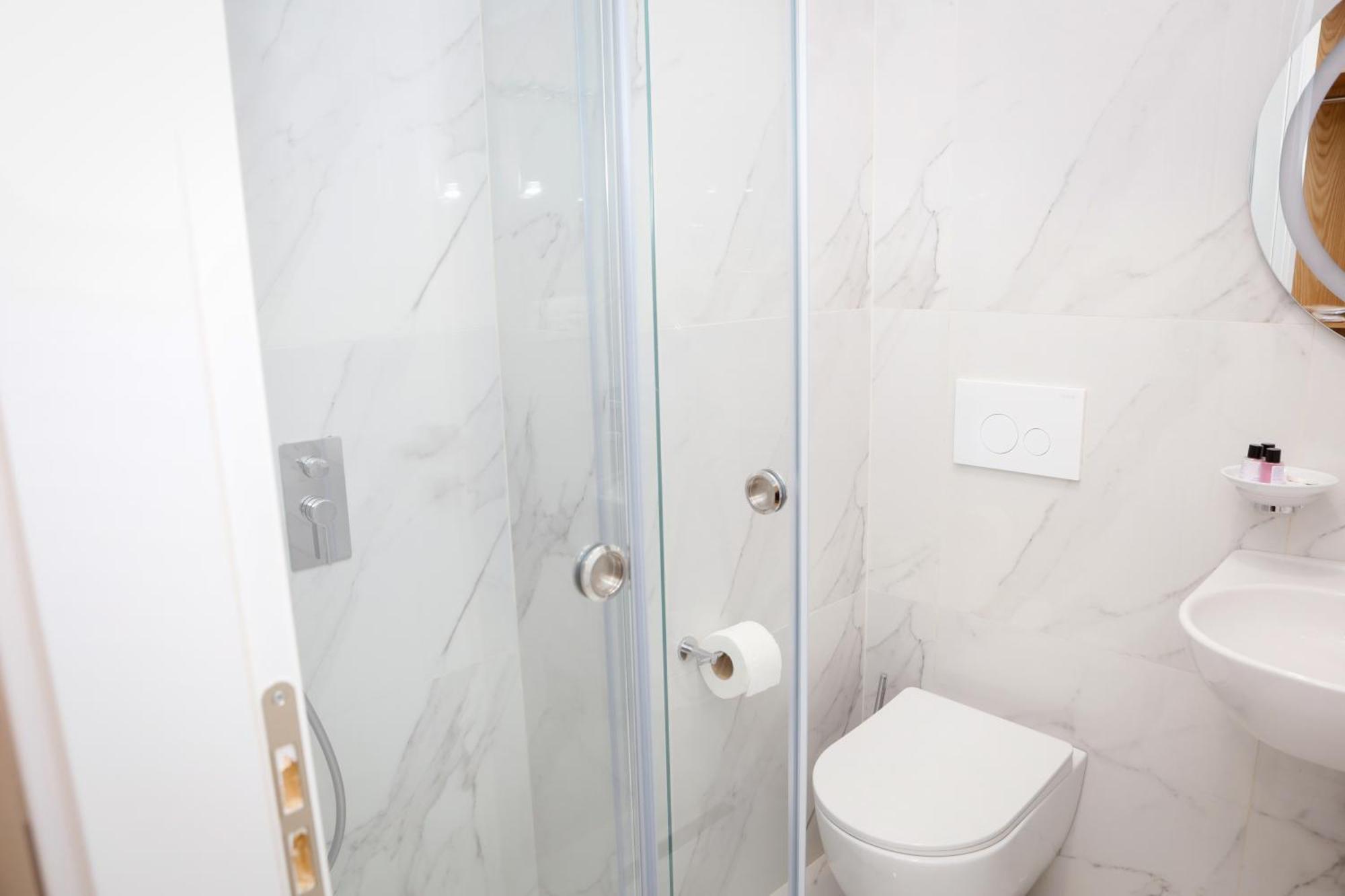 Petite Maison Hermes Hotel Tirana